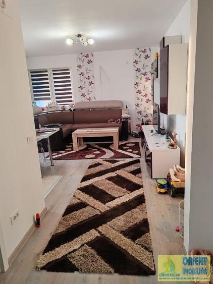 Apartament cu 3 camere nedecomandat în Tomis Plus