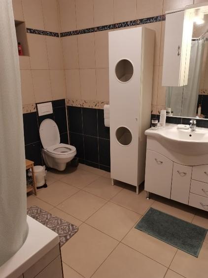 Casă individuală cu 5 camere cu Teren 1000 Mp în Slănic