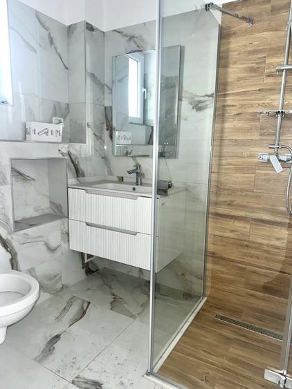 Casă individuală cu 4 camere cu Canalizare în Cetate