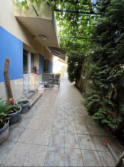 Casă individuală cu 7 camere cu Canalizare în Splaiul Unirii