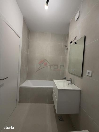 Apartament cu 2 camere în Baza 3