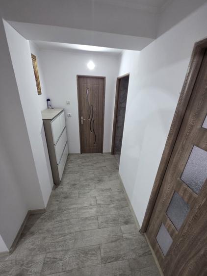 Apartament deosebit cu 2 camere si 2 bai Etaj 4/4 - 10