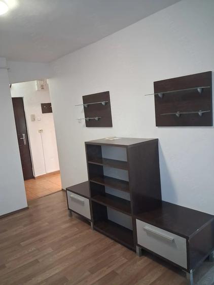 Garsonieră semidecomandată în UTA