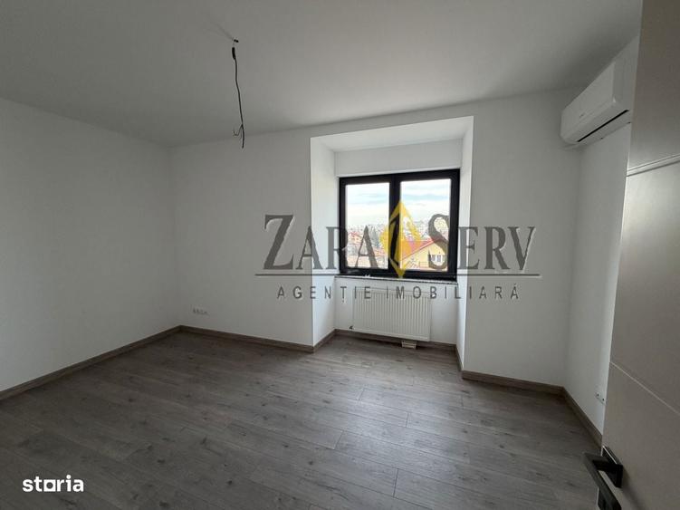 Apartament cu 3 camere decomandat în Republicii