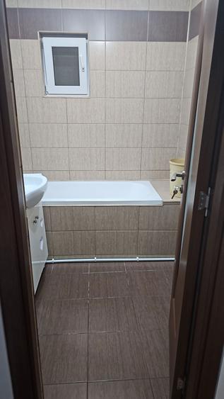 Apartament cu 2 camere decomandat în Băceni