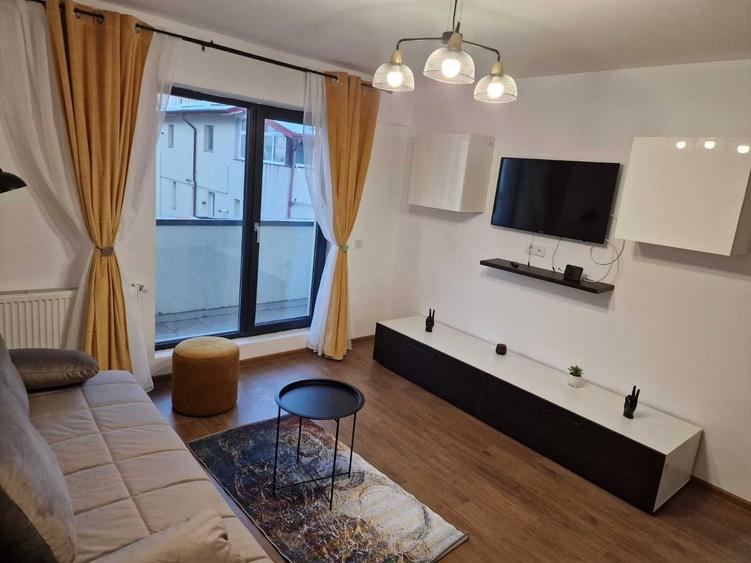 Garsonieră decomandată în Central