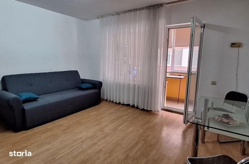 Apartament cu 2 camere decomandat în Luna