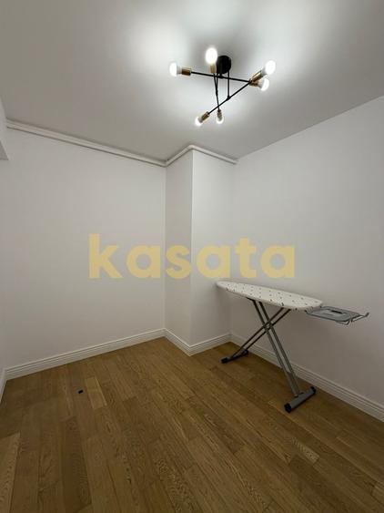 Apartament cu 5 camere semidecomandat, mobilat în Nord