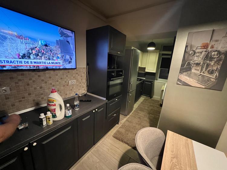Apartament cu 2 camere decomandat în 9 Mai
