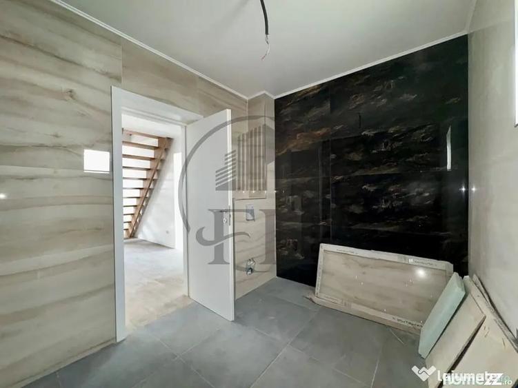Casă cu 5 camere cu Teren 257 Mp în Valu lui Traian