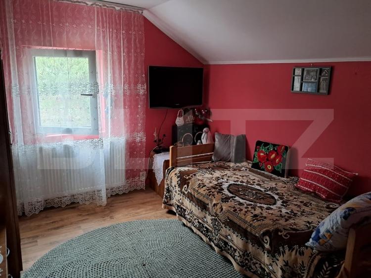 Casă individuală cu 4 camere cu Garaj în Câmpenești