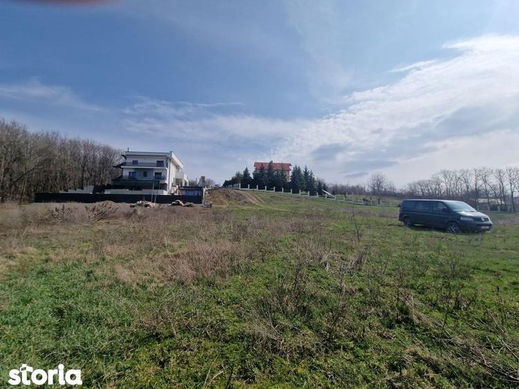 Teren de 1650 mp, în Central
