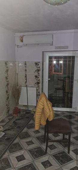 Apartament cu 3 camere decomandat în Aradului