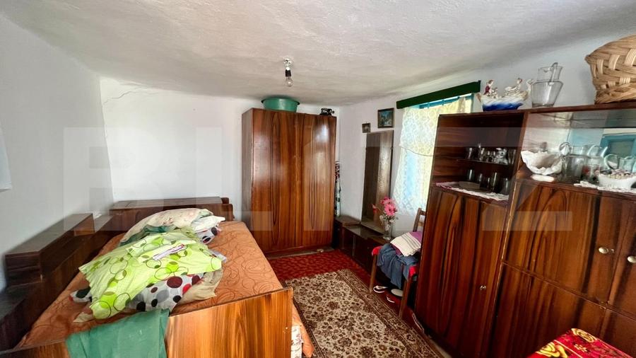 Casă individuală cu 3 camere cu Teren 10000 Mp în Ungureni