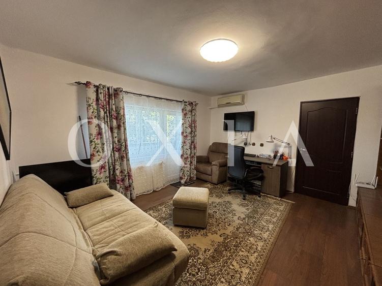 Apartament cu 2 camere semidecomandat, mobilat în Soarelui