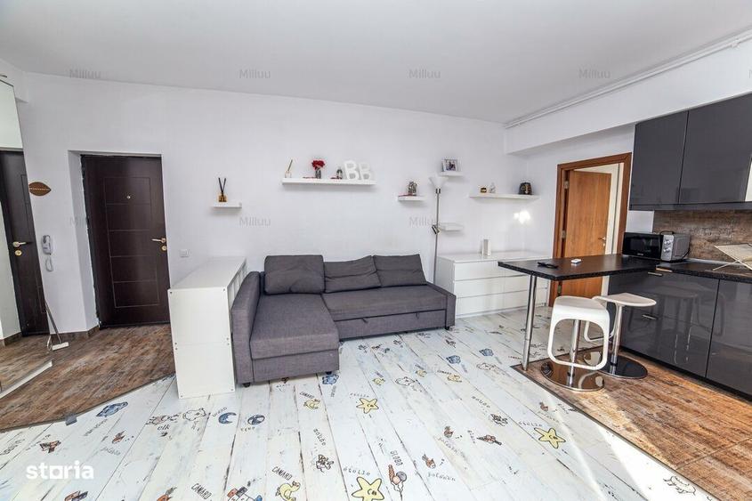 Apartament cu 3 camere semidecomandat, mobilat în Jiului