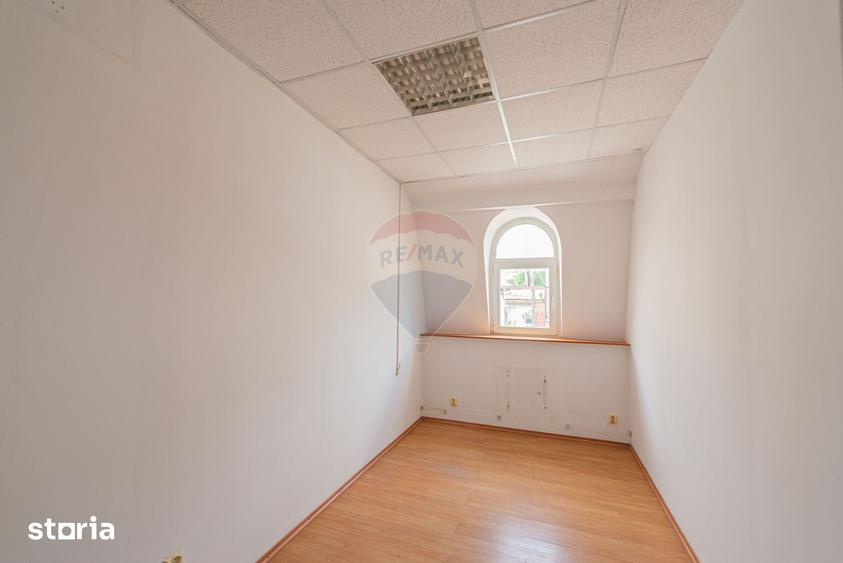 Spațiu comercial, de 120 mp, în Eminescu