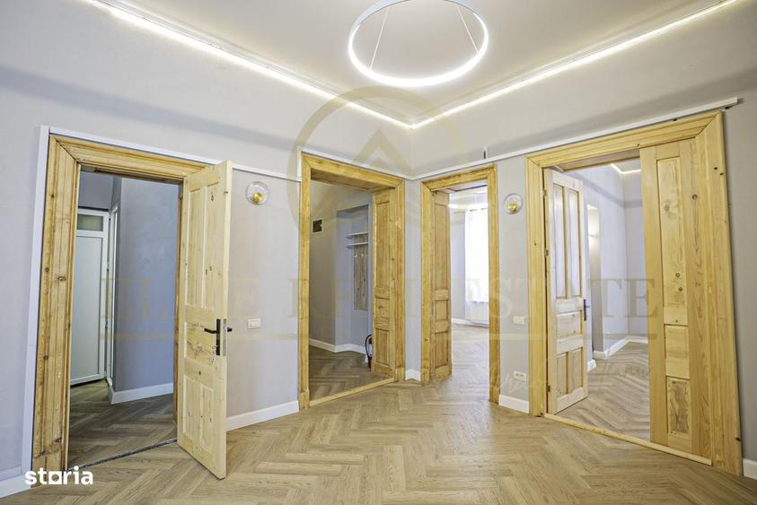 Apartament cu 4 camere în Central