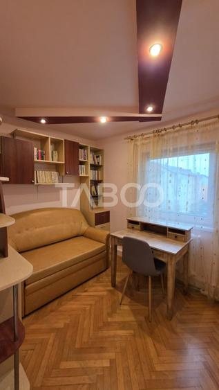 Apartament cu 4 camere decomandat, mobilat în Sebeș