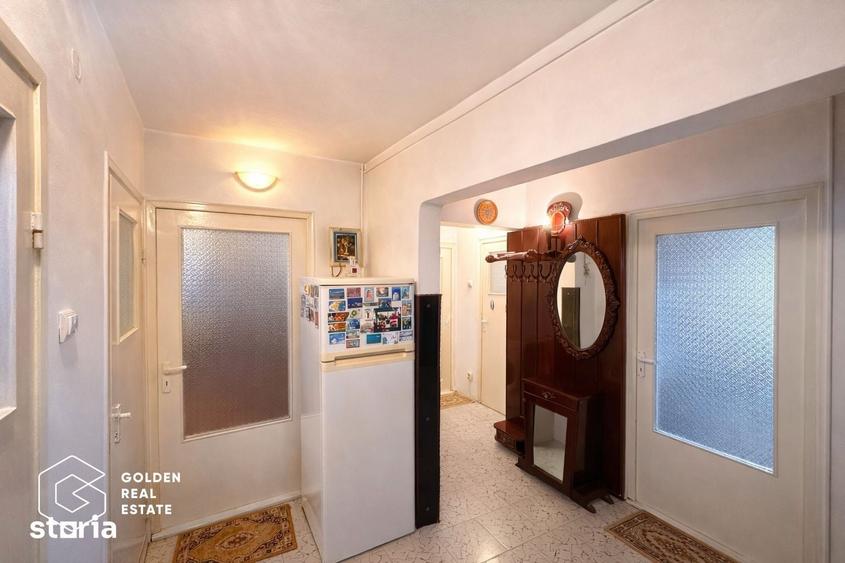 Apartament cu 3 camere în Malul Mureșului