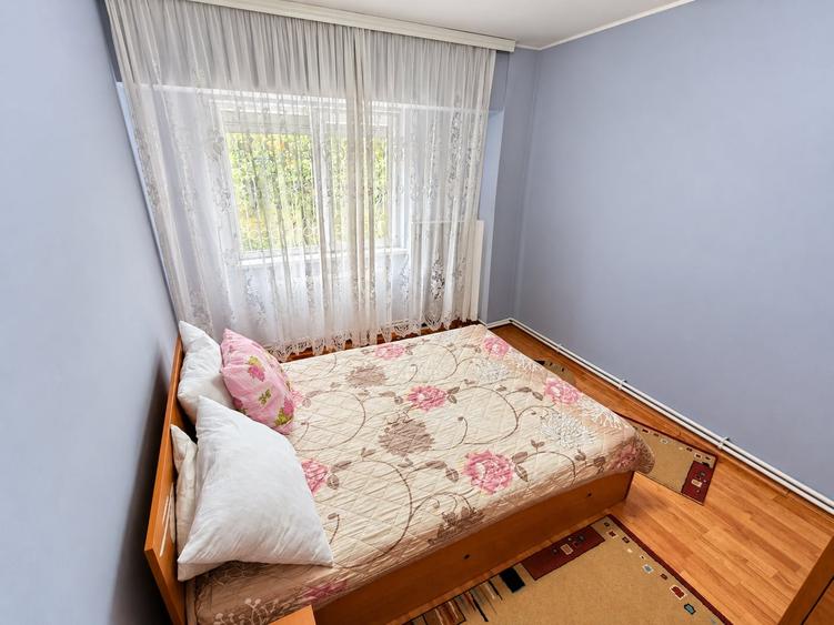 Apartament cu 3 camere decomandat, mobilat în Tomis III