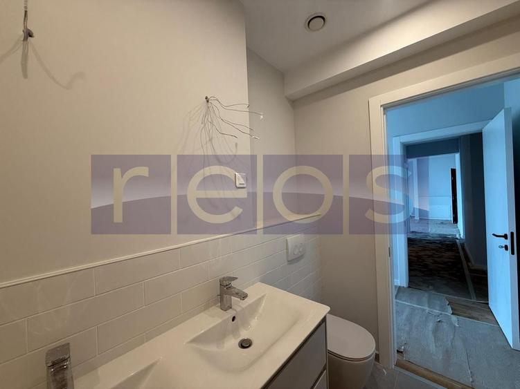Apartament cu 3 camere în Străulești
