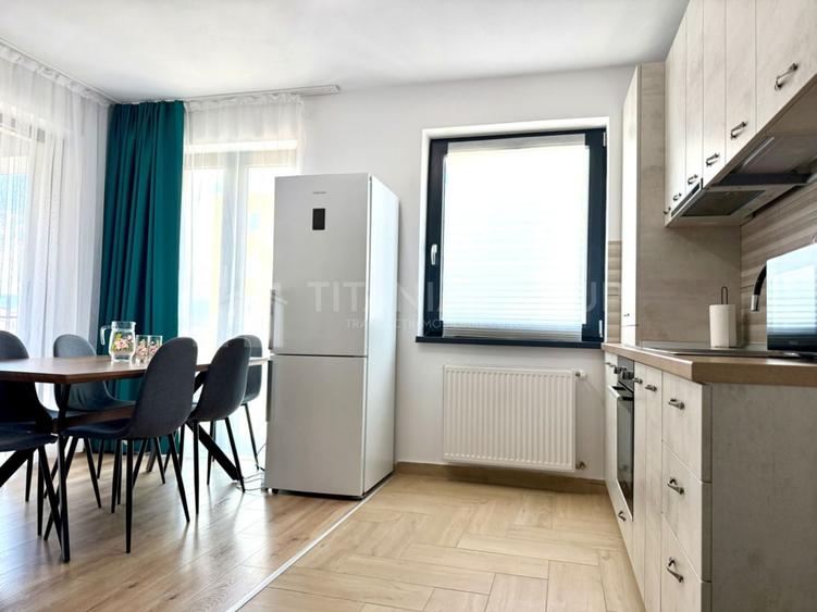Apartament cu 2 camere semidecomandat, mobilat în Tractorul