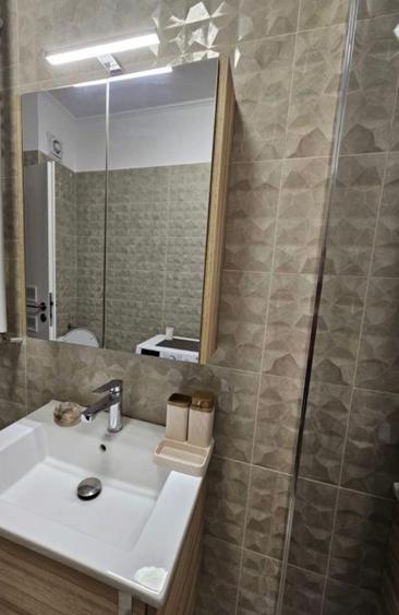Apartament cu 2 camere decomandat în Grozăvești