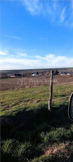 Teren de 1392 mp, în Odaia Manolache