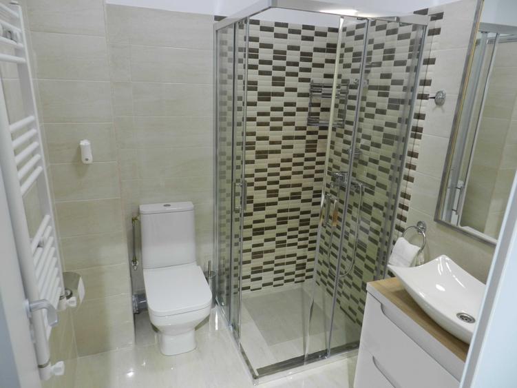 Apartament cu 2 camere decomandat în Exterior Vest