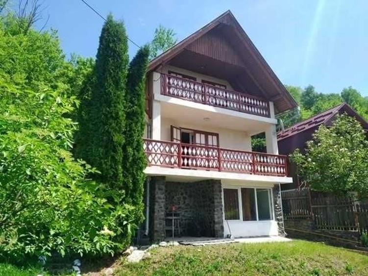 Casă cu 4 camere în Sovata