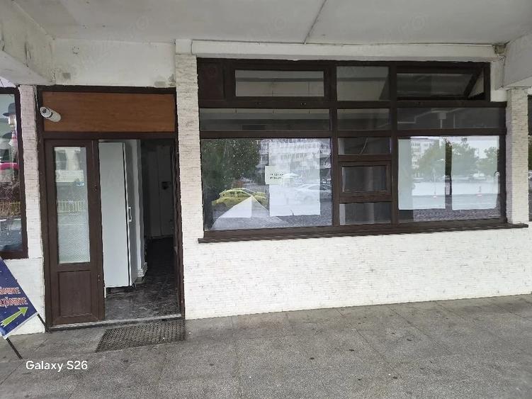 Spațiu comercial, de 110 mp, în Central