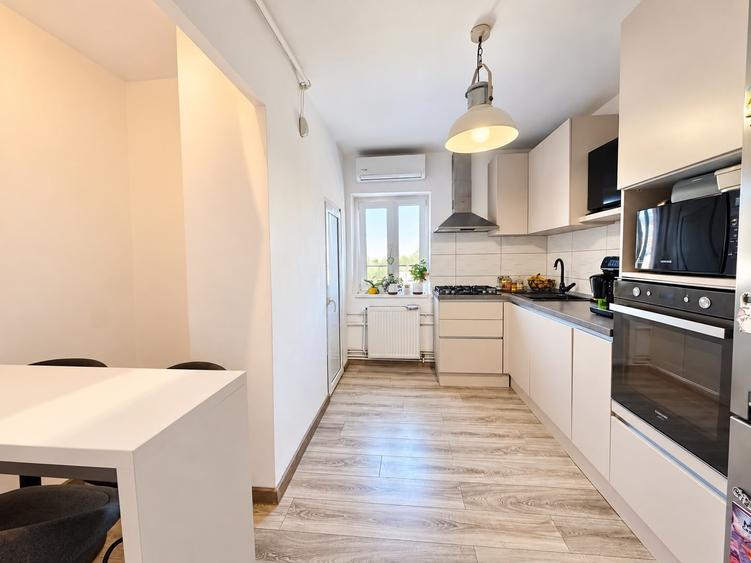 Apartament cu 3 camere decomandat, mobilat în Blaj