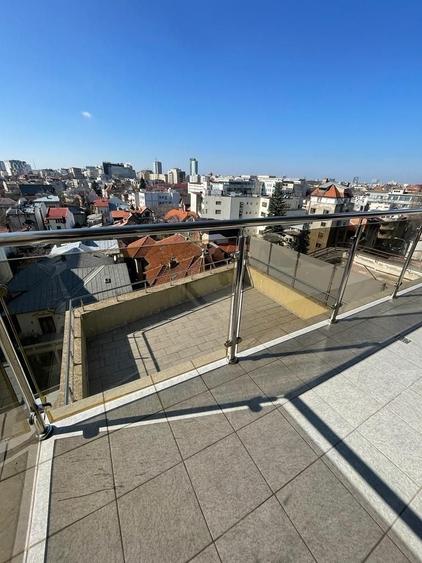 Birou, de 156 mp, în Victoriei
