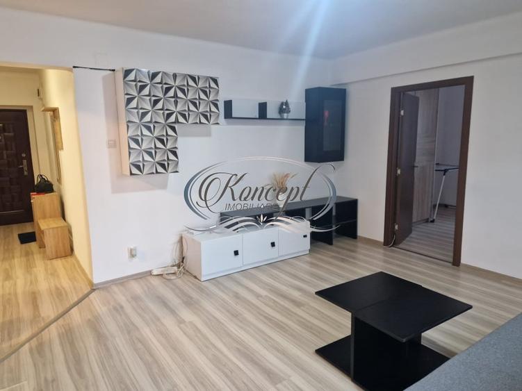 Apartament cu 2 camere semidecomandat, mobilat în Central