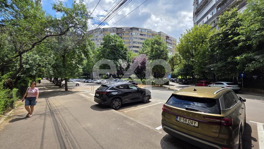 Apartament cu 2 camere semidecomandat, mobilat în Cantemir