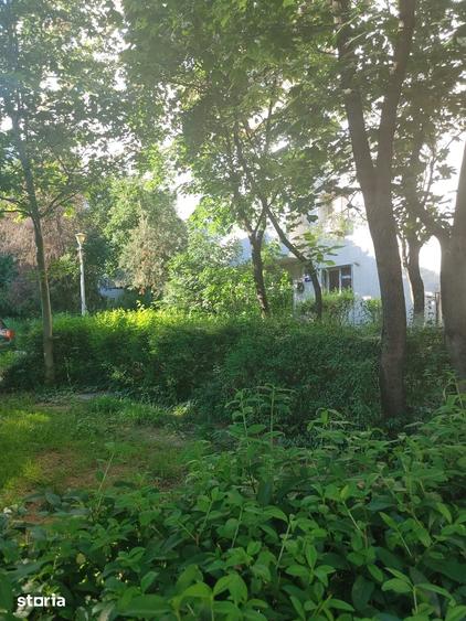 Apartament cu 3 camere decomandat în Grivița