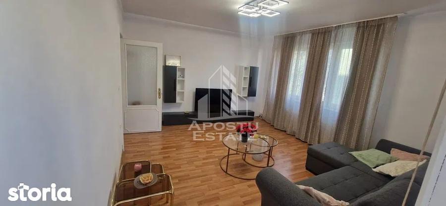 Apartament cu 3 camere, mobilat în Punctele Cardinale
