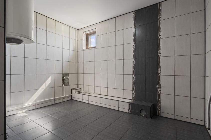 Casă individuală cu 6 camere cu Teren 810 Mp în Dumbrăveni