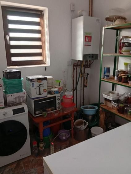 Casă cu 3 camere în Mareș