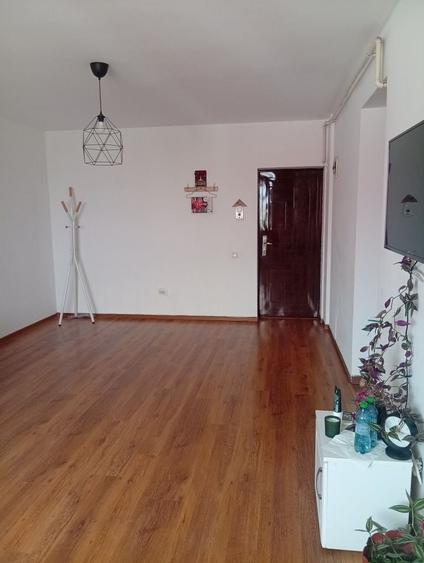 Apartament cu 2 camere semidecomandat în Vest