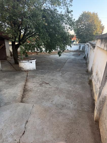 Casă cu 4 camere în Cristian