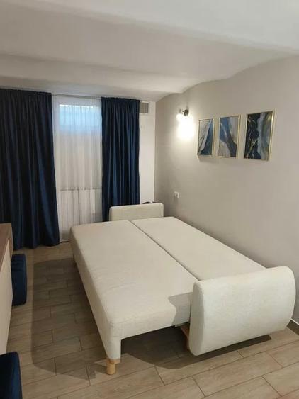 Apartament cu 2 camere decomandat, mobilat în Parcul Carol