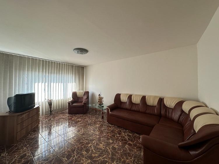 Apartament cu 2 camere decomandat în Malu Roșu