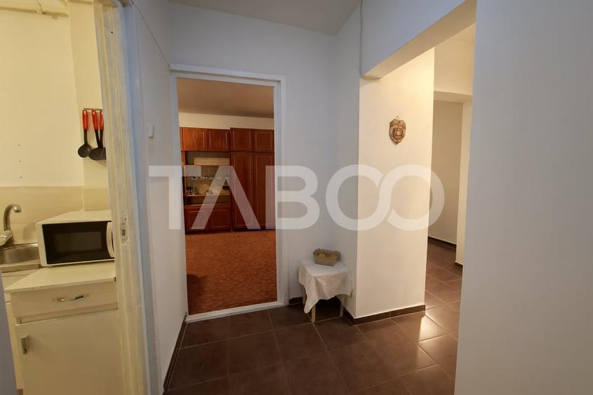 Apartament cu 3 camere decomandat, mobilat în Cisnădie