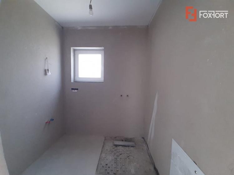 Duplex cu 5 camere cu Canalizare în Dumbrăvița