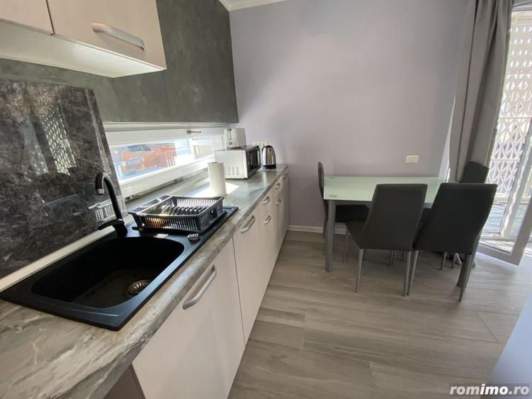 Apartament cu 3 camere decomandat în Dumbrăvița
