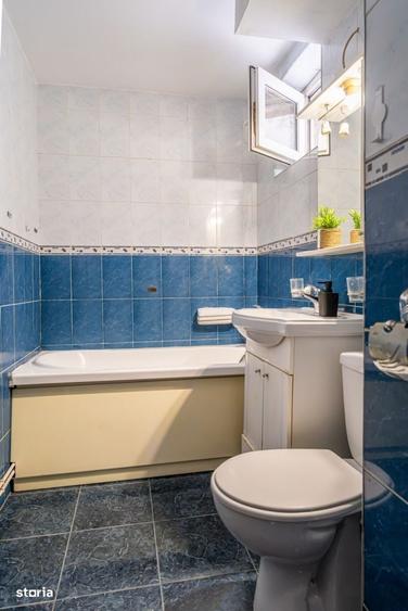 Apartament cu 3 camere semidecomandat în Stana