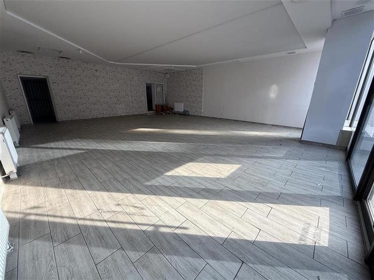 Spațiu comercial, de 87 mp, în Orizont