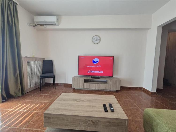 Apartament cu 2 camere decomandat, mobilat în Universitate